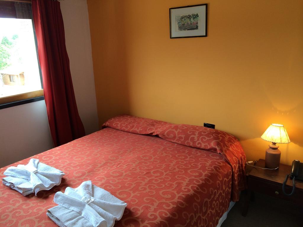 Kuntur Hotel Капила дел Монте Екстериор снимка