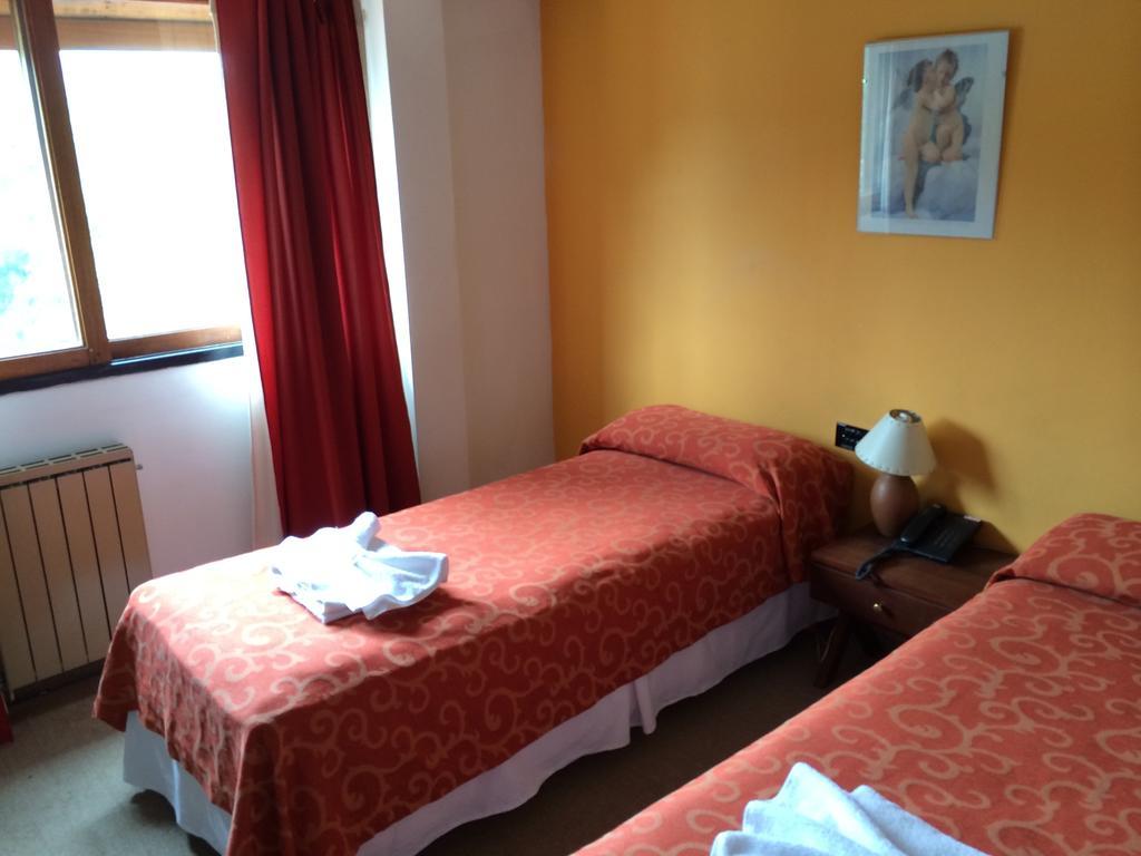 Kuntur Hotel Капила дел Монте Стая снимка