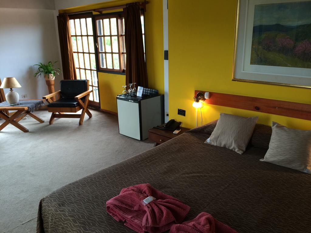Kuntur Hotel Капила дел Монте Стая снимка