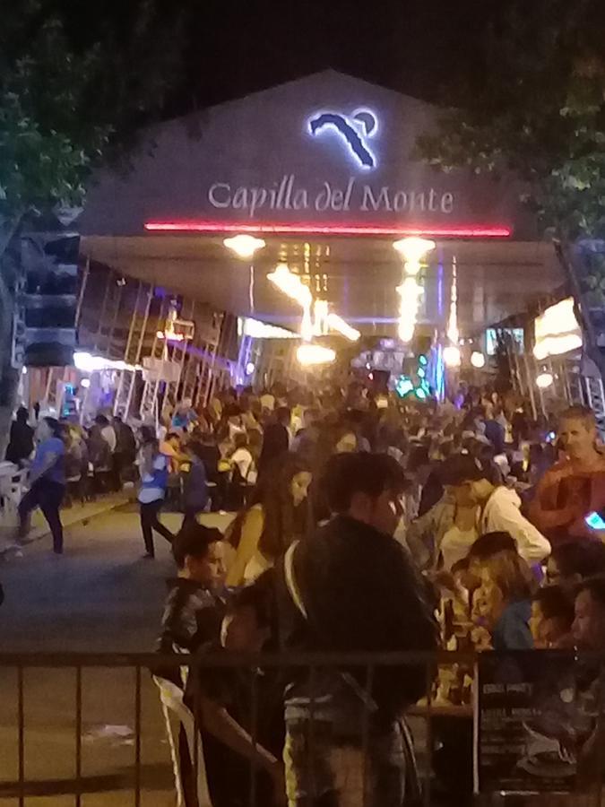 Kuntur Hotel Капила дел Монте Екстериор снимка
